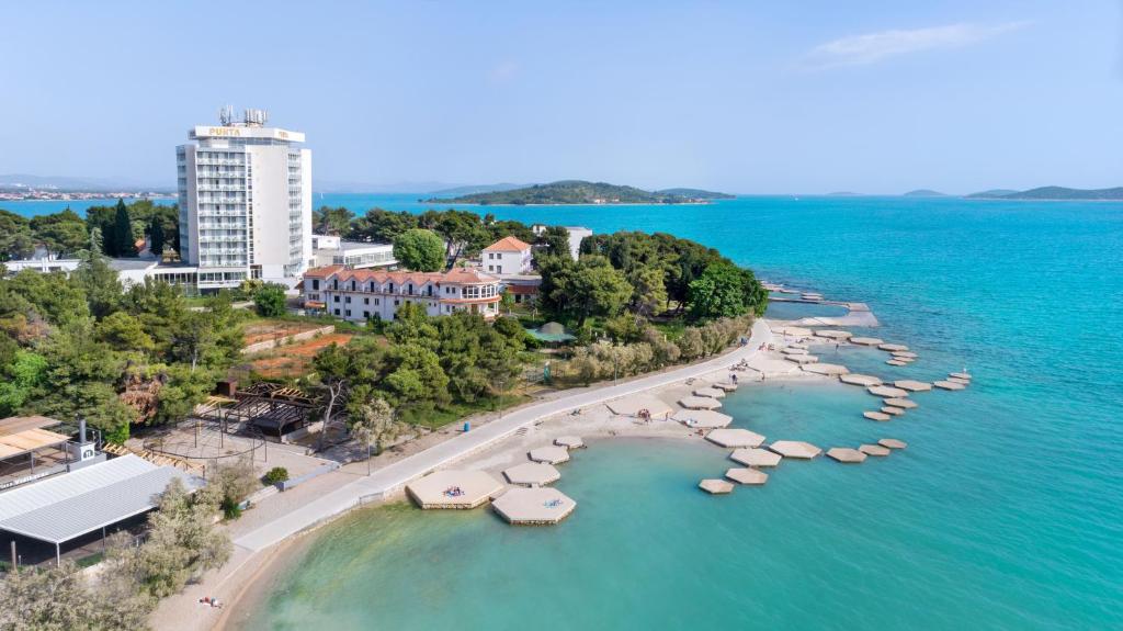 VODICE - HOTEL PUNTA 4*