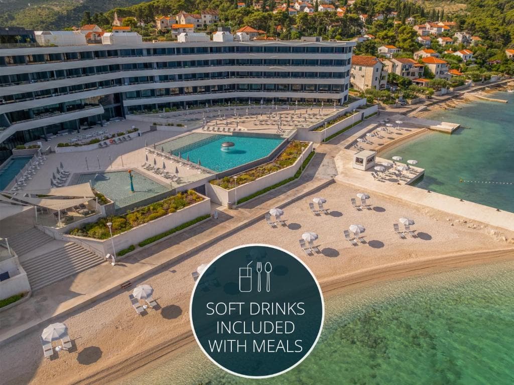 BRAČ - POSTIRA – GRAND HOTEL VIEW 4*
