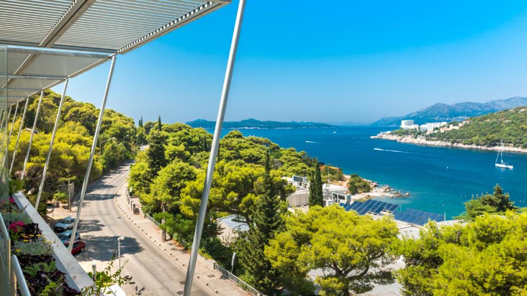 DUBROVNIK - HOTEL UVALA 4*
