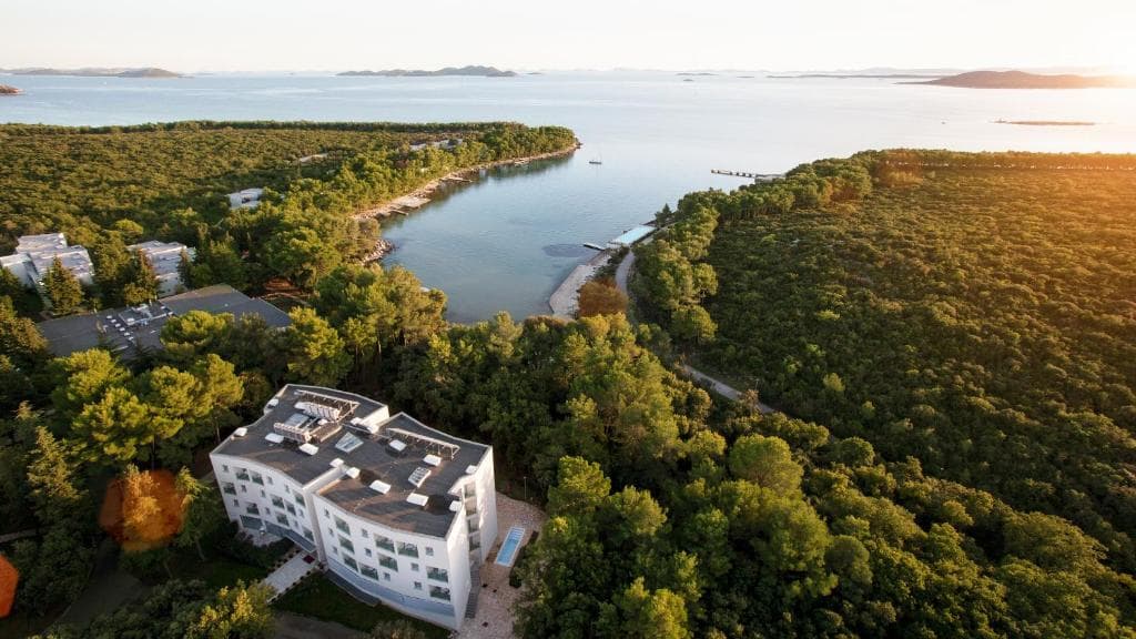 BIOGRAD NA MORU - CRVENA LUKA RESORT 4*