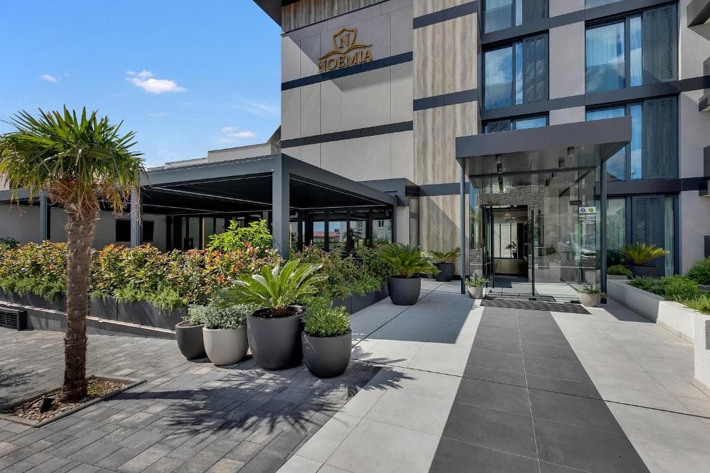 BAŠKA VODA - BOUTIQUE HOTEL NOEMIA 4*